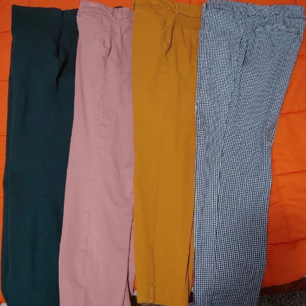 4 pairs Old Navy Pixie pants 8